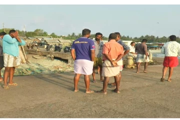 12 இந்திய கடற்தொழிலாளர்கள் கைது : ராமேஸ்வர கடற்தொழிலாளர் சங்கத்தினர் விடுத்துள்ள கோரிக்கை (Photos)