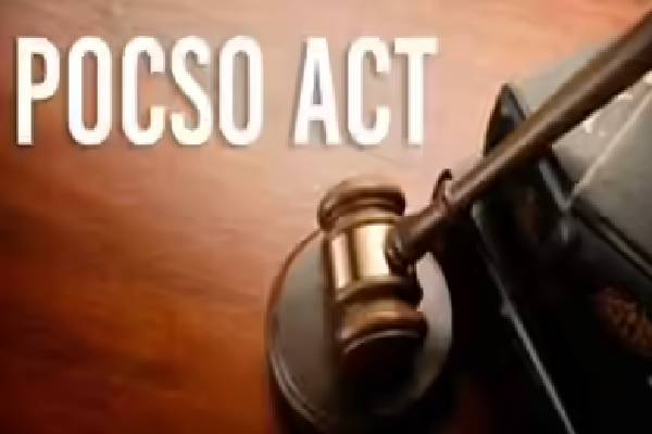 சொந்த மகளையே பாலியல் வன்கொடுமை செய்த கொடூர தந்தை | A Cruel Father Sexually Assaulted His Own Daughter