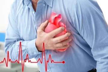 மாரடைப்பு வந்தால் உயிரைக் காப்பாற்ற முதலில் என்ன செய்ய வேண்டும் தெரியுமா?