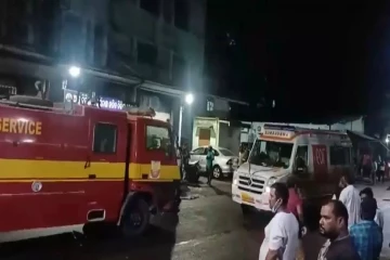 இந்தியாவில் மருத்துவமனை ஒன்றில் பயங்கர தீ விபத்து ; 10 பேர் உயிரிழப்பு