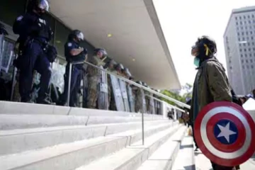 தொடரும் வன்முறைகள் ; அமெரிக்க கடற்படையினர் கட்டுப்பாட்டில் லாஸ் ஏஞ்சல்ஸ் நகரம்