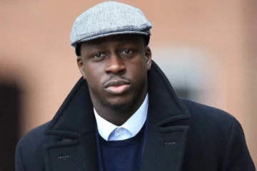 பாலியல் துஷ்பிரயோக வழக்கில் இருந்து மான்செஸ்டர் வீரரை விடுவித்த இங்கிலாந்து நீதிமன்றம்