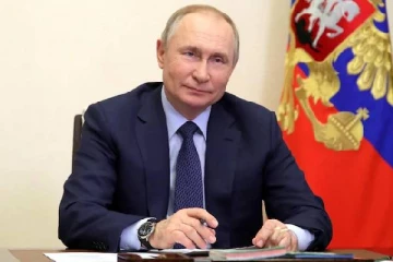 உக்ரேனிய மக்கள் சுதந்திரமாக வாழலாம்: அரசாணை வெளியிட்ட விளாடிமிர் புடின்