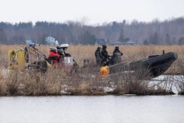 அமெரிக்காவுக்குள் நுழைய முயன்ற இந்தியர்கள் கனடா எல்லையில் சடலமாக மீட்பு!