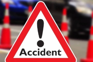 සිසුන් පිරිසක් රැගත් ජිප් රථයක් පෙරළී යයි - එක් සිසුවෙක් ජිවිතක්ෂයට..