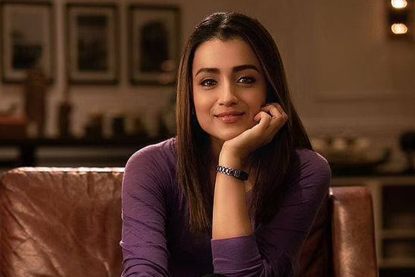 நடிகை திரிஷாவா இது..! சிறு வயதில் எப்படி இருக்கிறார் பாருங்க