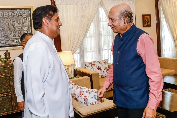 கொழும்பில் சஜித்தை திடீரெனச் சந்தித்த பார்த்தசாரதி! (photos) | Parthasarathy Suddenly Met Sajith In Colombo