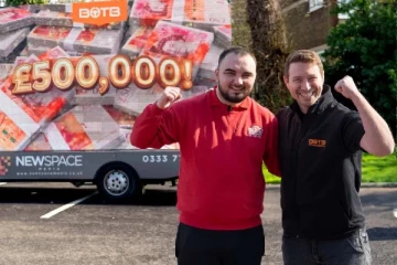 ரூ.5 கோடி லொட்டரி பரிசு! பிரித்தானியாவில் பீட்சா டெலிவரி சாரதிக்கு அடித்த அதிர்ஷ்டம்!