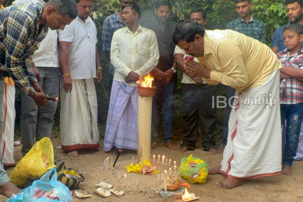 முல்லையில் அனுஷ்டிக்கப்பட்ட செஞ்சோலை படுகொலையின் 19வது ஆண்டு நினைவேந்தல் | Remembrance Students Killed Insencholai Mullaitivu