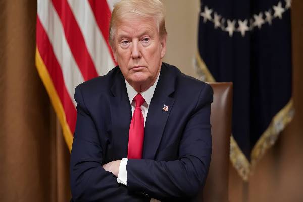 டியாகோ கார்சியா தீவு விவகாரம் ; பிரிட்டன் மீது டிரம்ப் கடும் விமர்சனம் | Trump Slams Britain Over Diego Garcia Island