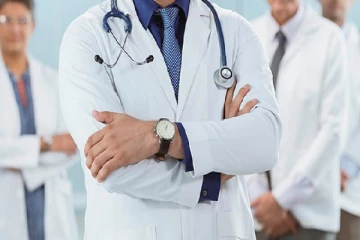 இலங்கையில் வைத்தியர் பற்றாக்குறை - வெளிநாட்டிலிருந்து வரவழைக்கும் நிலை