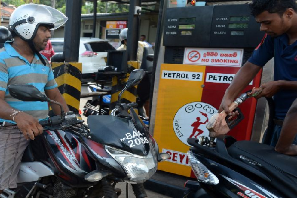 உடன் நடைமுறைக்கு வரும் வகையில் எரிபொருள் விநியோகத்தில் மாற்றம்! - ஐபிசி தமிழ்