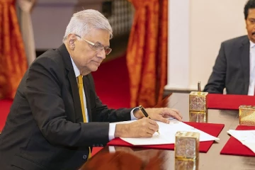 புதிதாக பதவியேற்கவுள்ள 12   அமைச்சர்கள்