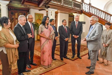 புதிதாக நியமிக்கப்பட்ட உயர்ஸ்தானிகர்கள், தூதுவர்கள் ரணிலிடம் நற்சான்றுப் பத்திரங்களை கையளித்தனர்
