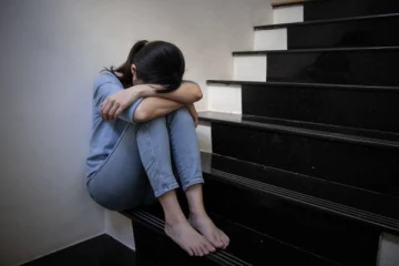 52 வயது பெண்ணை பாலியல் துஸ்பிரயோகம் செய்தது யார்? தேடுகிறது பொலிஸ்