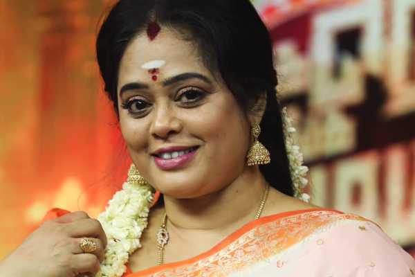 சின்ன வயசுல நான் பண்ண அந்த தப்புதான்..இப்போ புரிது!! சீரியல் நடிகை தேவிப்பிரியா ஆதங்கம்.. | Devipriya Opens Up Early Career Choices Affected