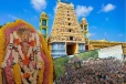 பல்லாயிரக்கணக்கான பக்தர்கள் புடைசூழ தேரேறி வந்த வல்லிபுர ஆழ்வார்!