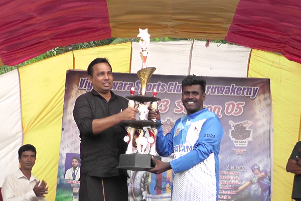 கேள்விக்குறியாகும் எமது சமூகத்தின் இருப்பு! வியாழேந்திரன் விசனம் (photos) | Srilanka Batticaloa Cricket Tournament