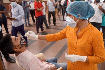 அதிகரித்துவரும் கோவிட் தொற்று: இந்தியாவில் ஒரே நாளில் புதிதாக 10,753 பேர் பாதிப்பு!