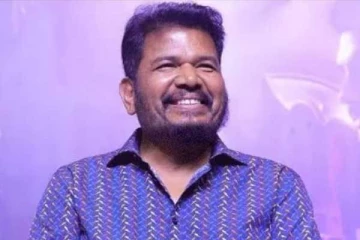 உதவி இயக்குனராக பணியாற்றிய போது ஷங்கர் எப்படி உள்ளார் பாருங்க... இதுவரை பார்க்காத போட்டோ