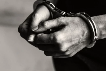 මනුෂ්‍ය ඝාතනයකට අනුබල දුන් කතුන් දෙදෙනෙක් ඇතුළු සිව්දෙනෙකුට සිදු වූ දේ..