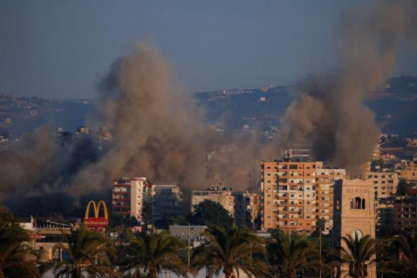 ஹிஸ்புல்லாவை குறிவைத்த இஸ்ரேல் தாக்குதல் : 12 பேர் பலி | Israel Targets Hezbollah In Lebanon Kill 12