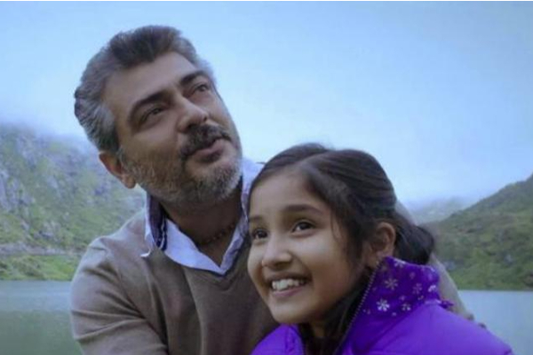 17 வயதில் ஓவர் ரொமான்ஸ்.. நடிகை அவதாரத்தில் நயன்தாராவை மிஞ்சிய அனிகா | Anikha Surendran First Time Heroine Look