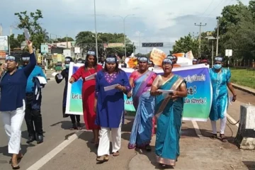 கிளிநொச்சியில் வீதிக்கு இறங்கிய மக்கள்!