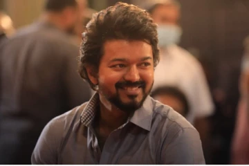 தளபதி 65 படத்தின் ஷூட்டிங் தொடங்கியது, செம மாஸ் லுக்கில் தளபதி விஜய்!