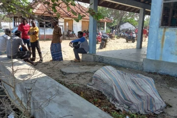 காணாமல்போன மீனவர் மாதகலில் சடலமாக மீட்பு(Video)