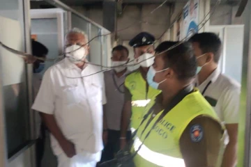 கிளிநொச்சி வைத்தியசாலைக்கு நேரில் சென்ற அமைச்சர் தேவானந்தா!