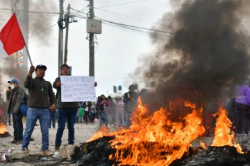 பெருவில் வெடித்த கலவரத்தில் 20 பே பலி