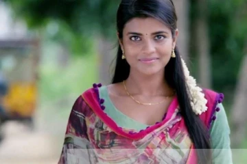 அப்டிலாம் நடிக்காதீங்க.. ரசிகரின் வேண்டுகோளுக்கு ஓகே சொன்ன ஐஸ்வர்யா ராஜேஷ்!