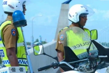 நடந்து சென்ற சிறுமிக்கு எமனான லொறி