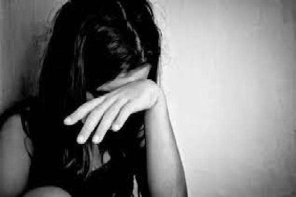 3 வருடங்களாக 14 வயது சிறுமிக்கு பாலியல் வன்கொடுமை - தந்தை கைது! | Sexually Assaulting 14 Year Old Girl By Her Father