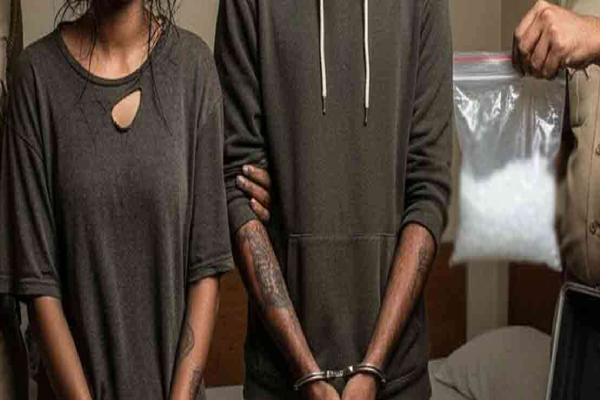 அதிகாலைவேளை வாகனத்தில் வந்த தம்பதியின் நீண்ட நாள் சட்டவிரோத செயல் அம்பலம் | Couple Arrested With Heroin In Super Jeep