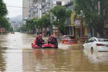 சீனாவில் பெய்து வரும் கனமழையால் பலியானவர்களின் எண்ணிக்கை 34 ஆக உயர்வு