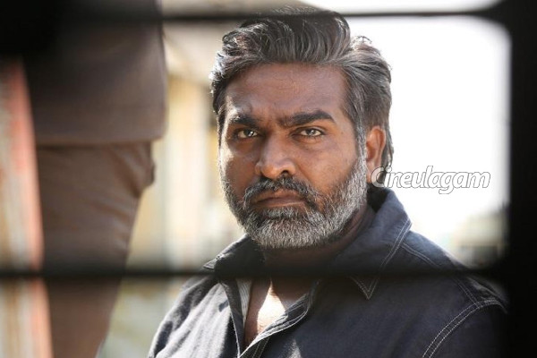 பிரபல நடிகரிடம் மன்னிப்பு கேட்ட விஜய் சேதுபதி.. ஓ இது தான் விஷயமா! | Vijay Sethupathi About Shah Rukh Khan பிரபல நடிகரிடம் மன்னிப்பு கேட்ட விஜய் சேதுபதி.. ஓ இது தான் விஷயமா! | Vijay Sethupathi About Shah Rukh Khan