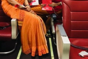 விமான நிறுவன பெண் ஊழியர் தங்கியிருந்த அறைக்குள் நுழைந்த நபர்... அதிர்ச்சி சம்பவம்