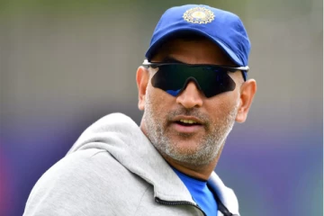 இந்திய அணிக்கு ஆலோசகராக இருக்க தோனிக்கு சம்பளம் எவ்வளவு? வெளிப்படுத்திய பிசிசிஐ