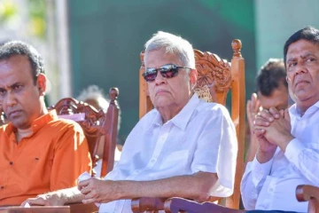 சஜித்தின் சகாக்கள் பலரும் ரணிலின் மேடையில் ஏறுவர் : மொட்டு எம்.பி. மகிந்தானந்த