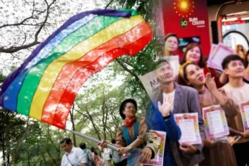 ஒரு பாலினத் திருமண சட்டமூலத்திற்கு தாய்லாந்து நாடாளுமன்றம் அங்கீகாரம்