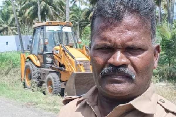 எஸ்.ஐ. சண்முகவேல்