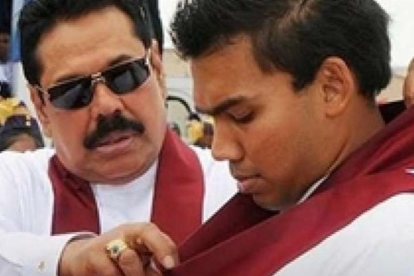 என் தந்தை கிழட்டு மைனாவா? பொங்கிய நாமல் ராஜபக்க்ஷ | Is My Father An Idiot Bongia Namal Rajapaksa