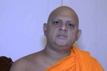 පූජ්‍ය පල්ලේගම හේමරතන හිමිගේ අටමස්ථානාධිපති ධූරය අත්හිටුවයි - නව තනතුරට පූජ්‍ය ඊතල වැටුණුවැවේ ඤානතිලක හිමි
