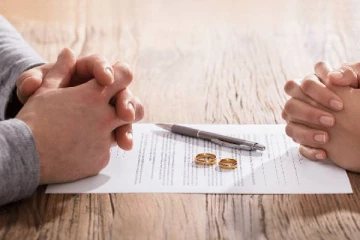 சோப்பை ஏன் மாற்றினாய்? அடுக்கடுக்காக கேள்வி கேட்பதால் விவாகரத்து கோரும் மனைவி