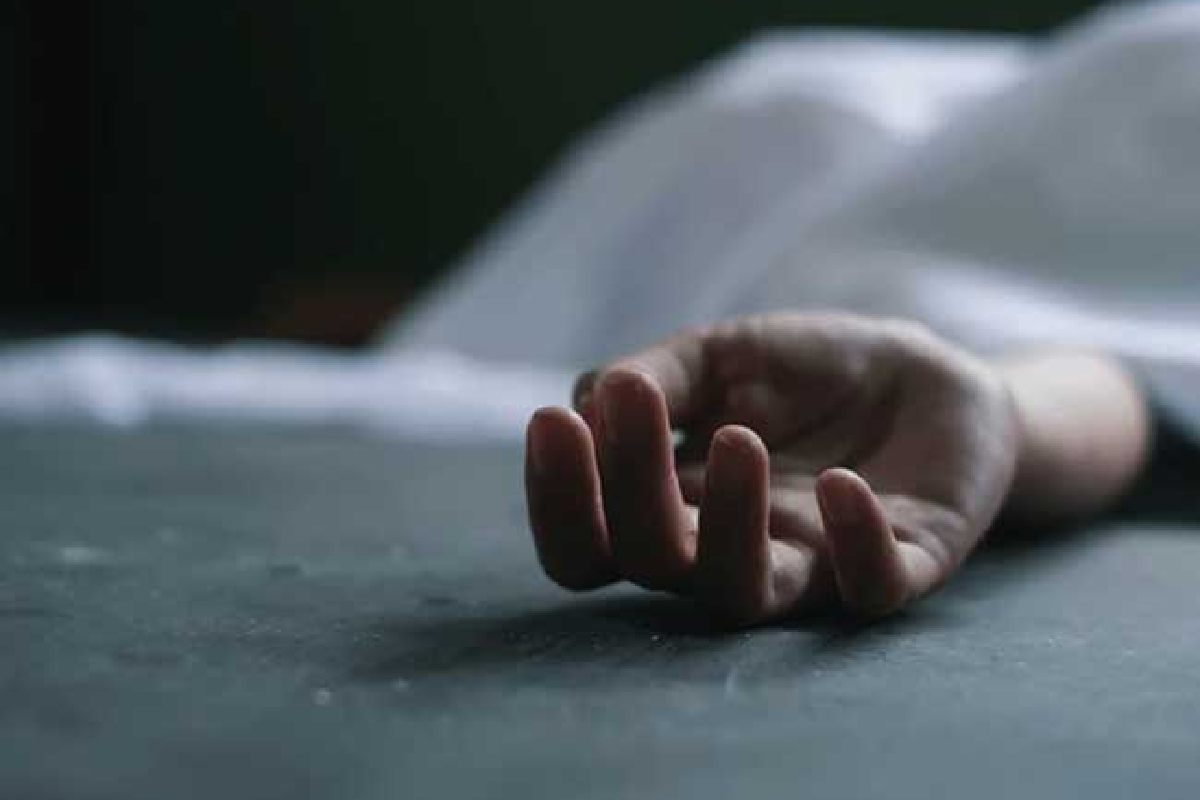 களனி ஆற்றில் வெட்டுக்காயங்களுடன் ஆணின் சடலம் மீட்பு | Body Floating In The Kelani River Is Found