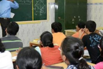 யாழில் ஞாயிற்றுக்கிழமைகளில் தனியார் கல்வி நிறுவனங்களுக்கு விடுமுறை - தீர்மானத்தில் மாற்றம் இல்லை