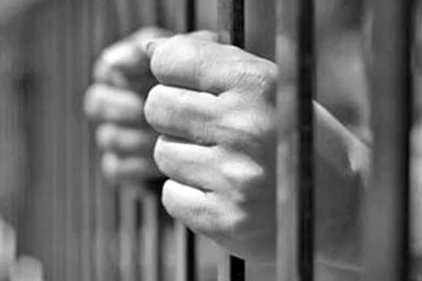 சிங்கப்பூரில் லஞ்சம் வாங்கிய இந்திய வம்சாவளி! | Indian Origin Who Took A Bribe In Singapore