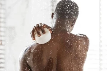 மாதத்திற்கு ஒரு முறை மட்டுமே கணவன் குளிப்பதால் விவாகரத்து கோரிய மனைவி